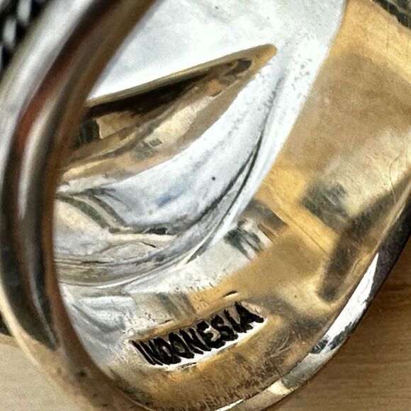 Suarti Bali Sterling Silver & Blue Agate Wide Scroll Band Ring - Picture 6 of 10